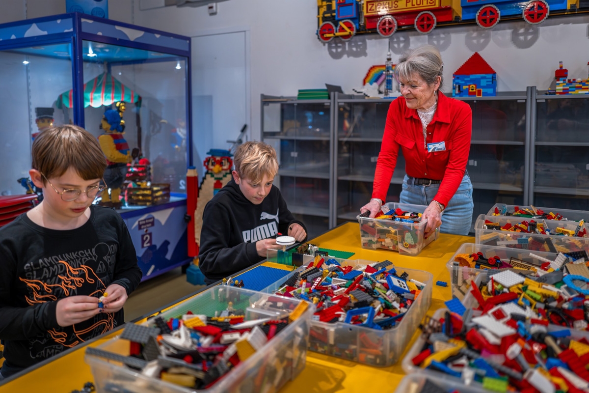 Entreeticket Museum van de 20e Eeuw + LEGO expositie