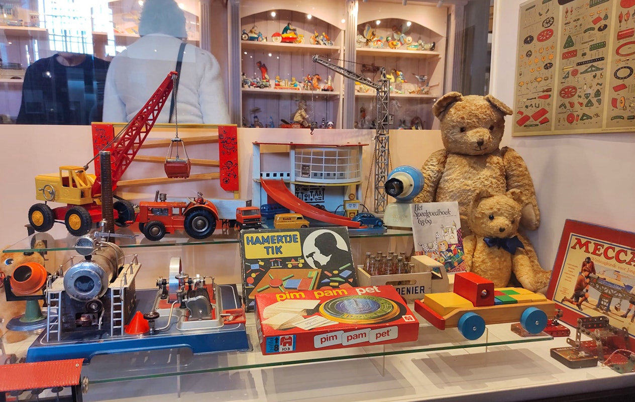 Entreeticket Museum van de 20e Eeuw + LEGO expositie