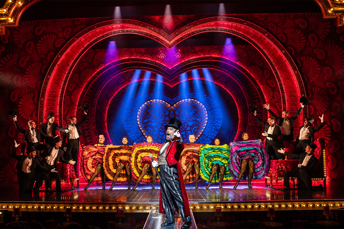 Diamond, Boulevardier en rij 1 ticket voor Moulin Rouge! De Musical