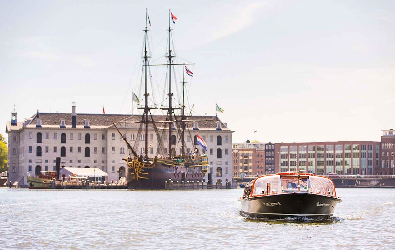 Rondvaart Amsterdam met Rederij LOVERS