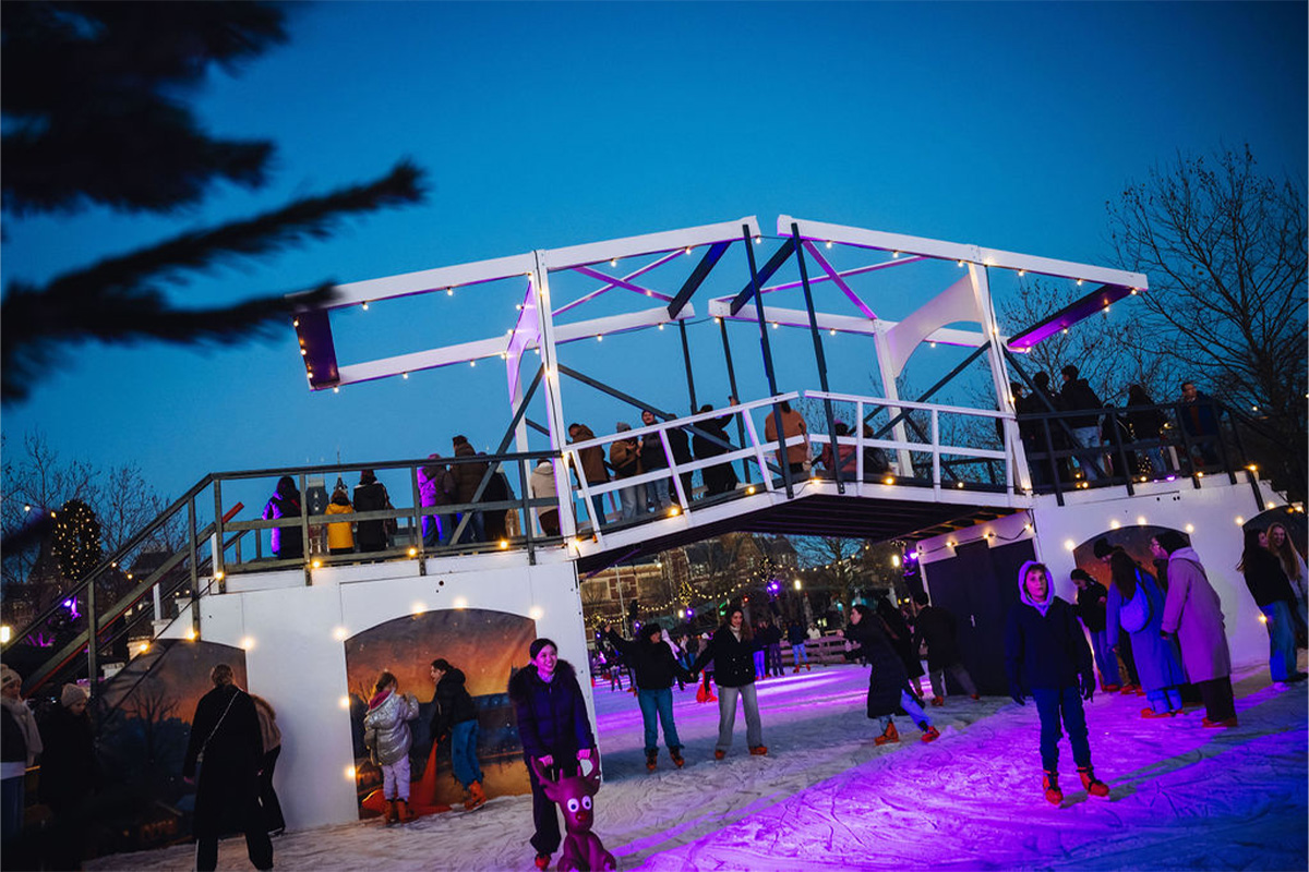 Entreeticket Schaatsbaan Museumplein, incl. schaatshuur