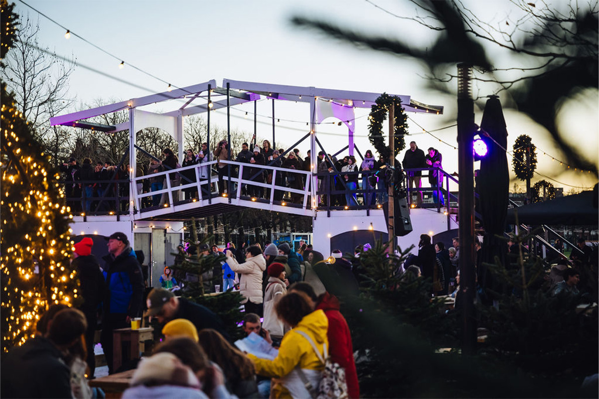 Entreeticket Schaatsbaan Museumplein, incl. schaatshuur