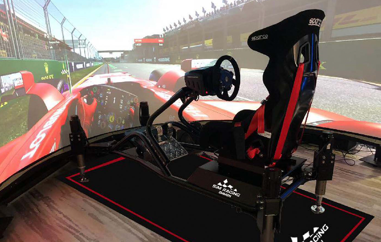 60 minuten Sim Racing + 2 drankjes en bittergarnituur