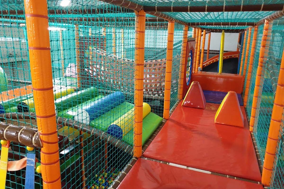 Entreeticket Speeldorp Delux Space Fun, inclusief pannenkoek en drankje