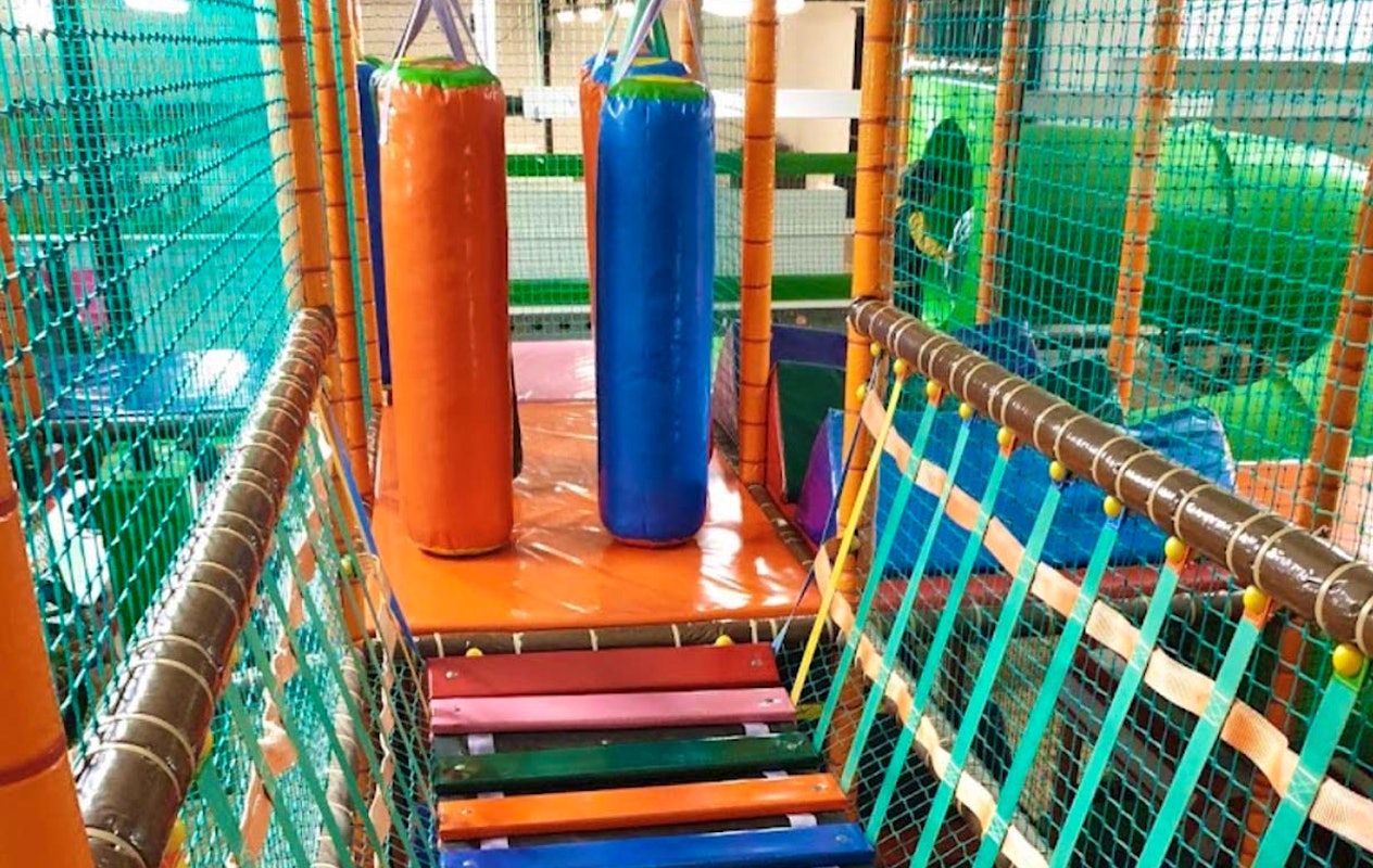 Entreeticket Speeldorp Delux Space Fun, inclusief pannenkoek en drankje