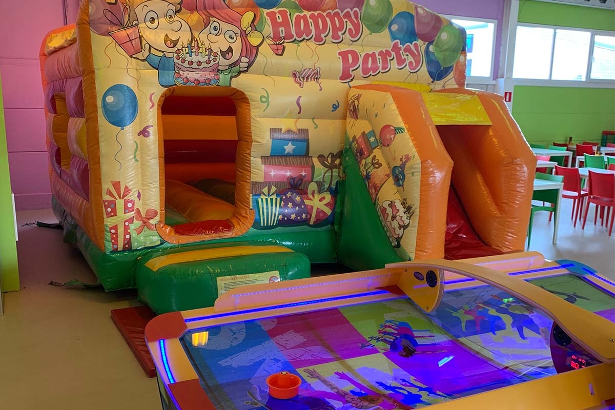 Entreeticket Speeldorp Delux Space Fun, inclusief pannenkoek en drankje