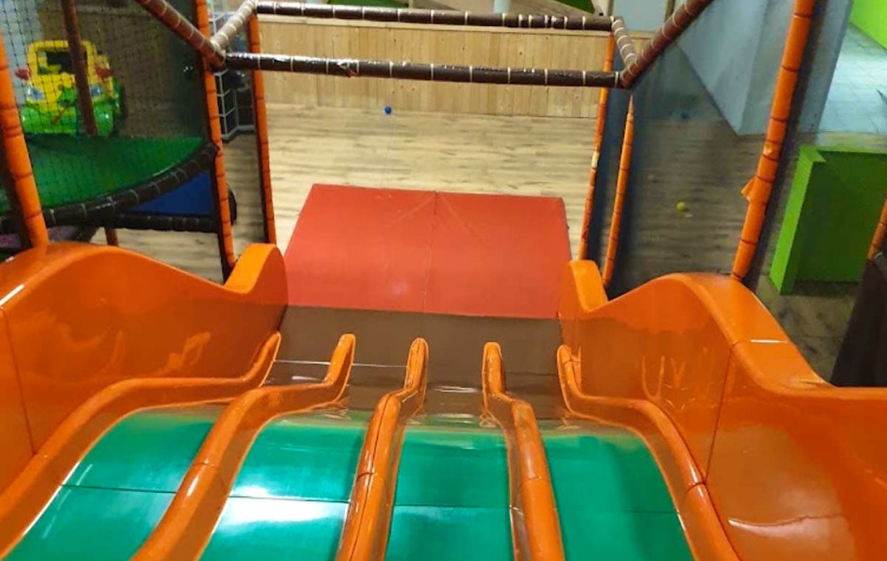 Entreeticket Speeldorp Delux Space Fun, inclusief pannenkoek en drankje