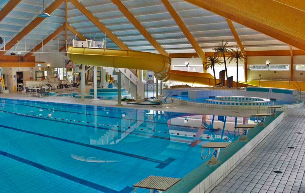 Entreeticket Subtropisch Zwembad Molenduinbad Norg + evt. friet met saus