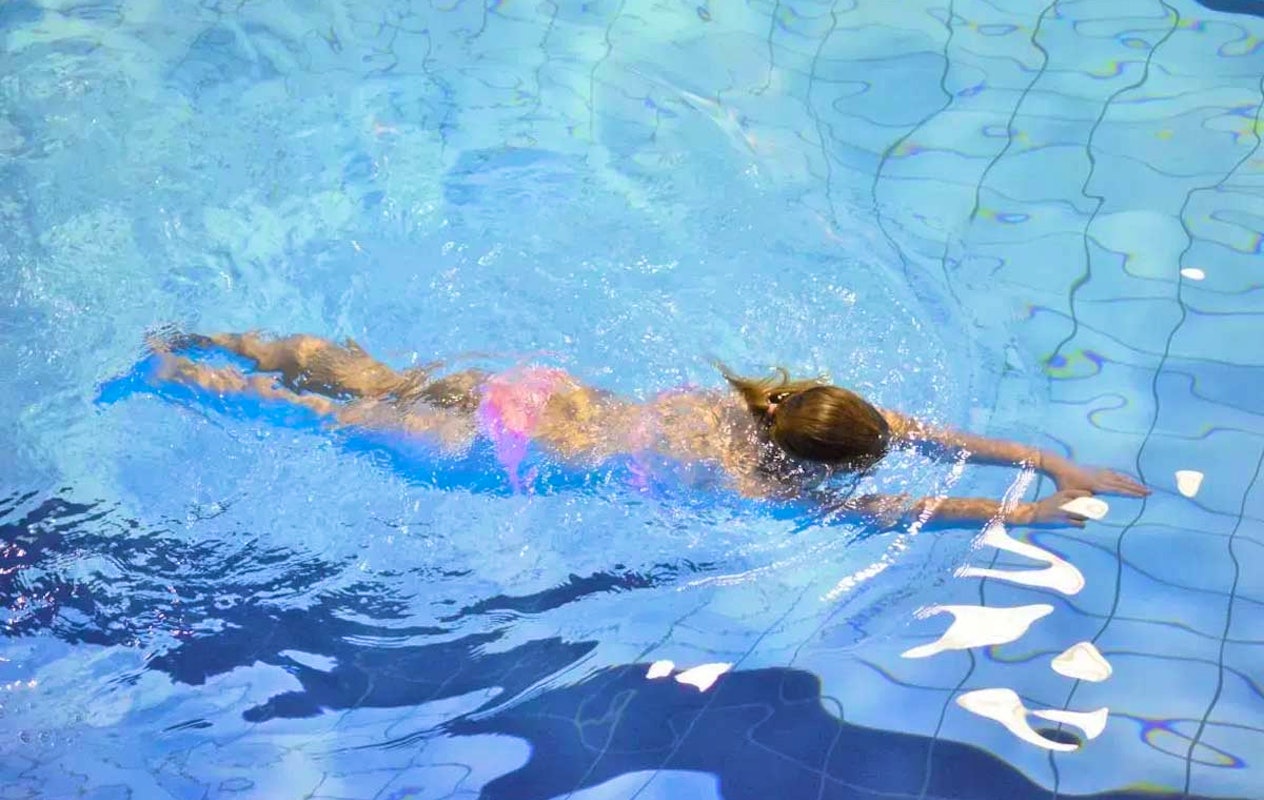 Entreeticket Subtropisch Zwembad Molenduinbad Norg + evt. friet met saus