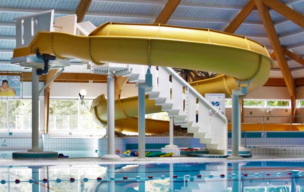 Entreeticket Subtropisch Zwembad Molenduinbad Norg + evt. friet met saus