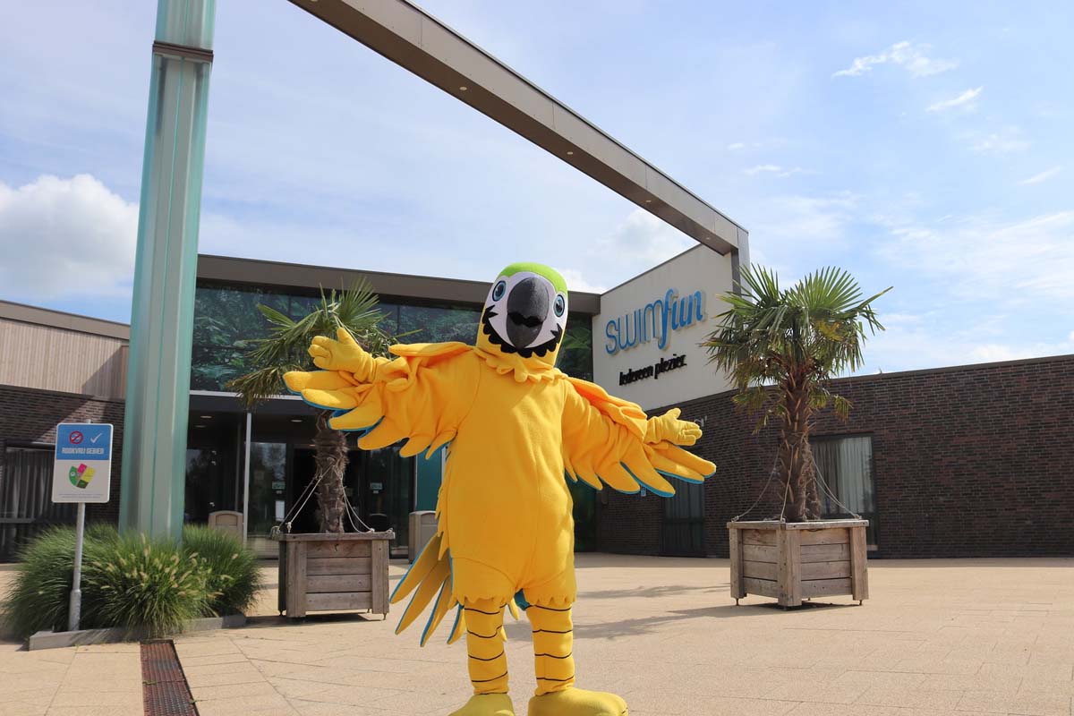 Entreeticket Swimfun + friet met mayonaise