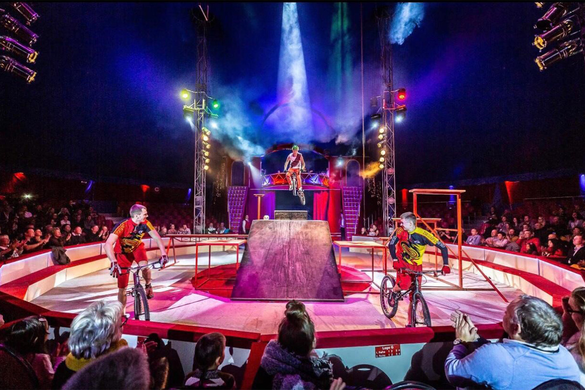 Entreeticket + toegang kidszone bij Circus UP!