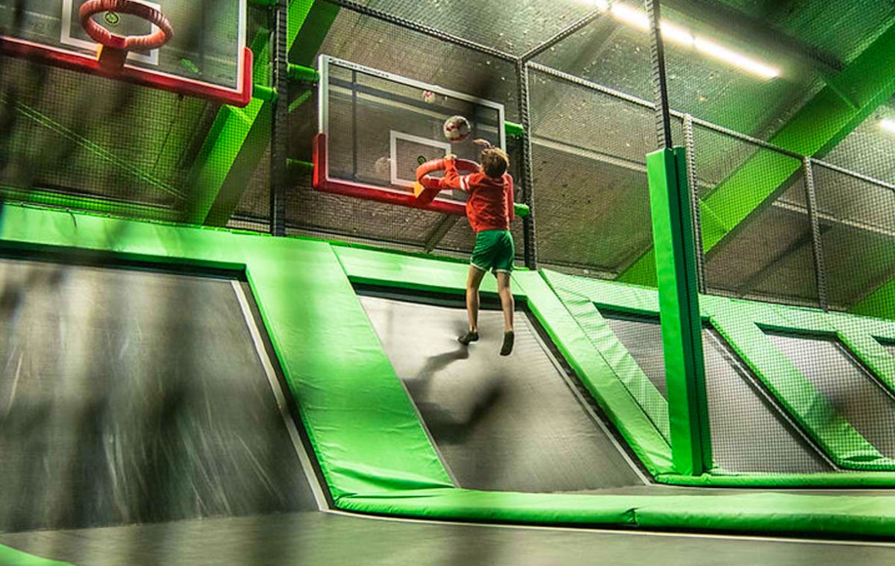Entreeticket Trampoline park of Inflatable park + Slush in Edegem