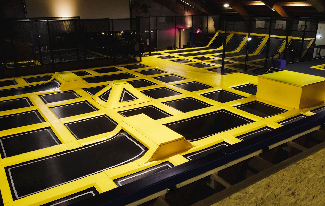 2 uur trampoline springen bij Ames Jump, inclusief sokken