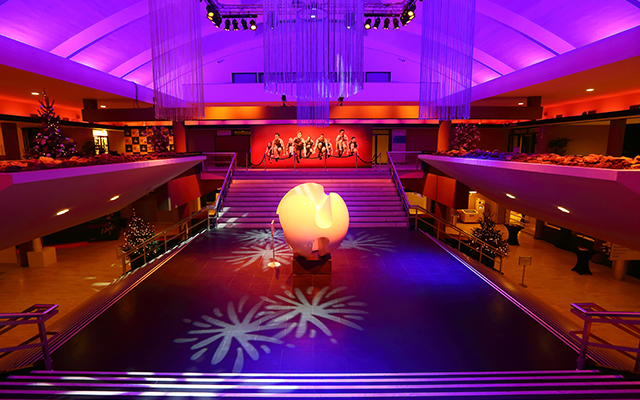 Beleef de spectaculaire rockmusical We Will Rock You, een ode aan Queen!