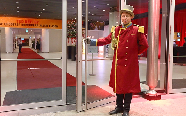 Beleef de spectaculaire rockmusical We Will Rock You, een ode aan Queen!