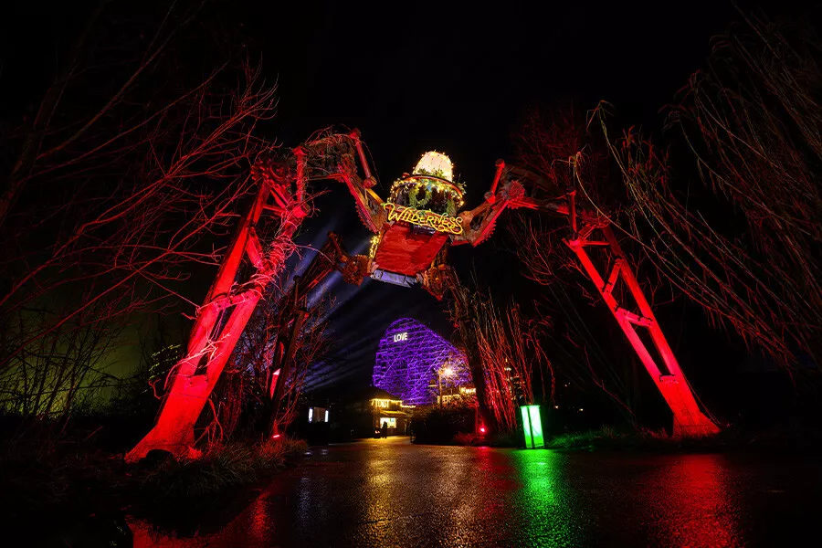 Entreeticket Walibi Bright Nights + overnachting Walibi Village