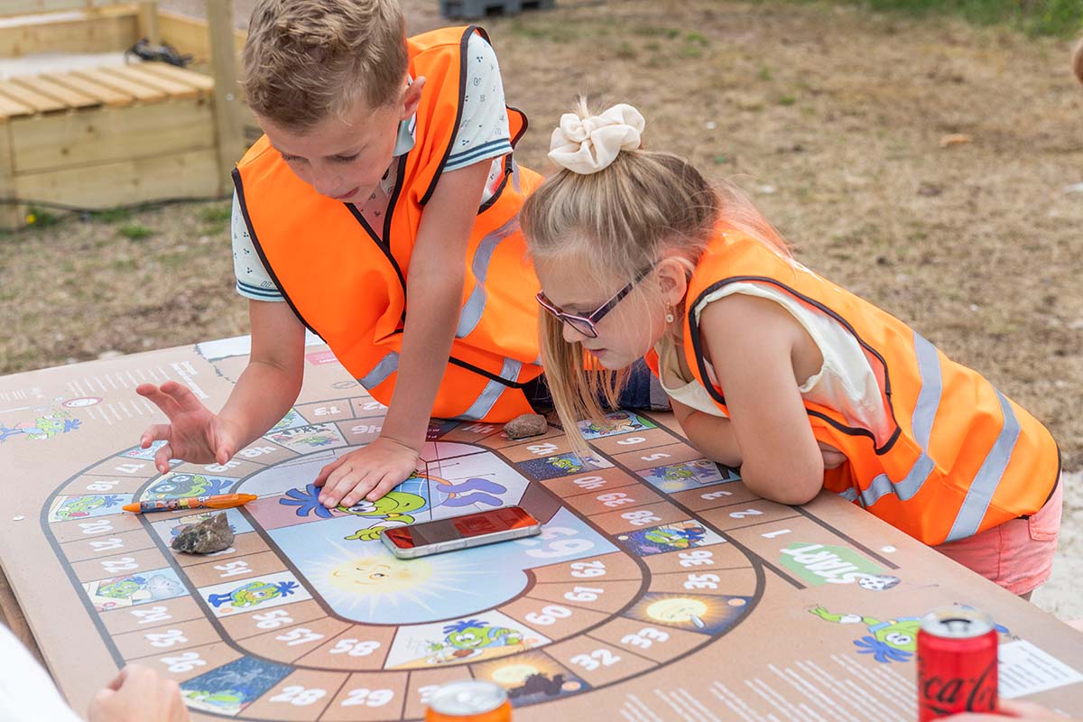 Entreeticket 'Wij Bouwen de Toekomst' op Vliegveld Twente