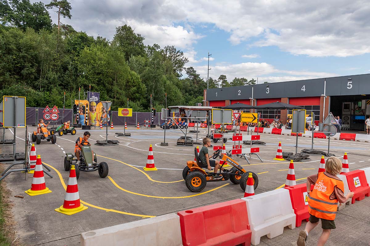 Entreeticket 'Wij Bouwen de Toekomst' op Vliegveld Twente