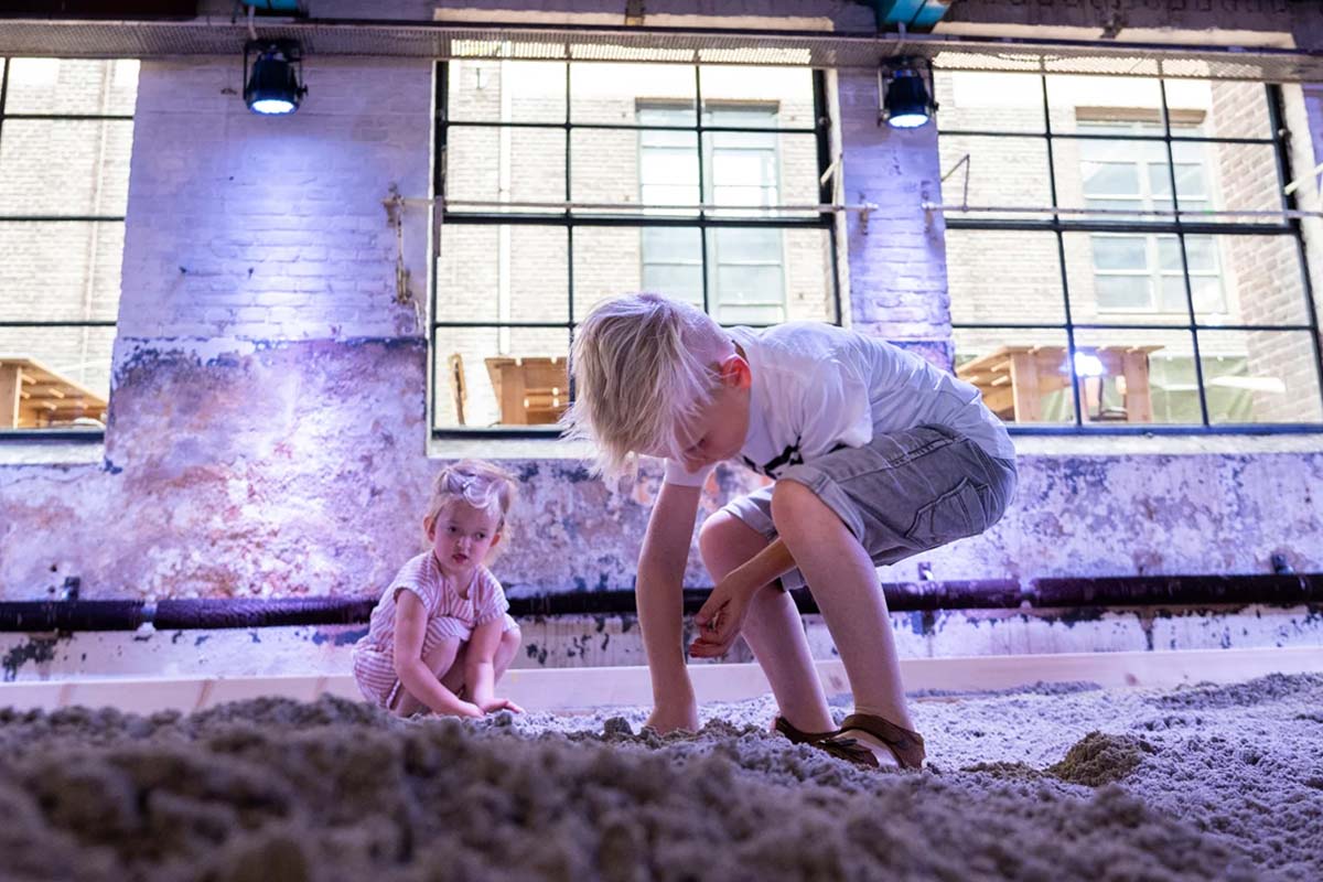 Entreeticket 'Wij Bouwen de Toekomst' op Vliegveld Twente