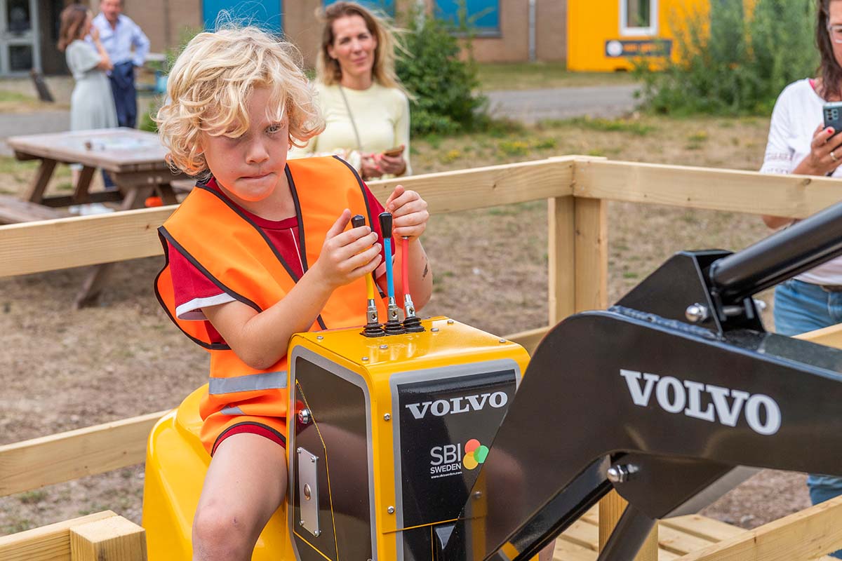 Entreeticket 'Wij Bouwen de Toekomst' op Vliegveld Twente