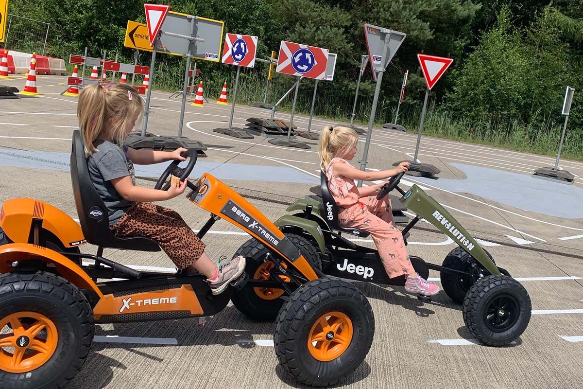 Entreeticket 'Wij Bouwen de Toekomst' op Vliegveld Twente