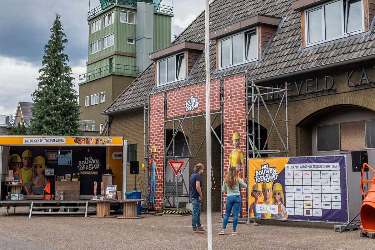 Entreeticket 'Wij Bouwen de Toekomst' op Vliegveld Twente