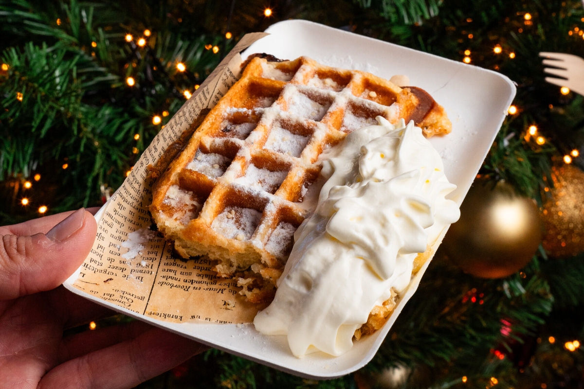 2 uur rollerskaten + drankje & wafel bij Winter Fever Arena Roermond