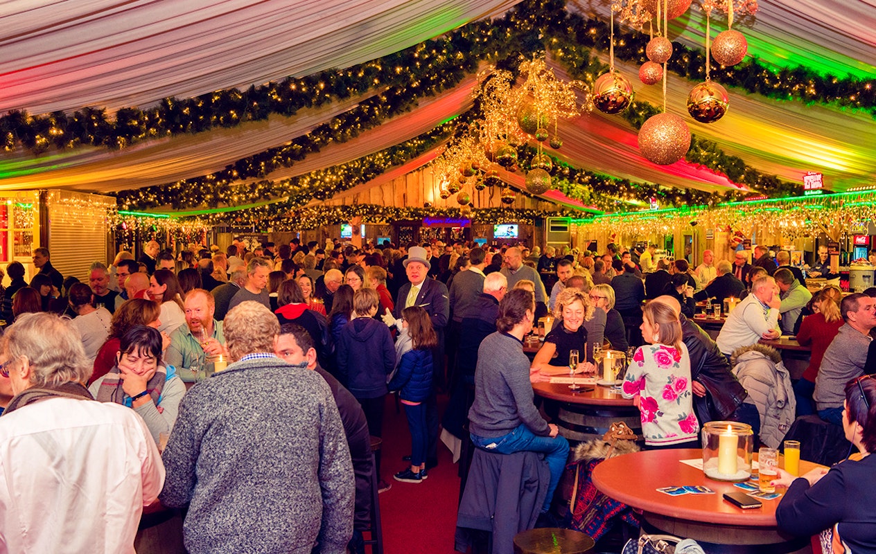 Schaatsen, 2 drankjes + entree Grand Carrousel Winterland Hasselt