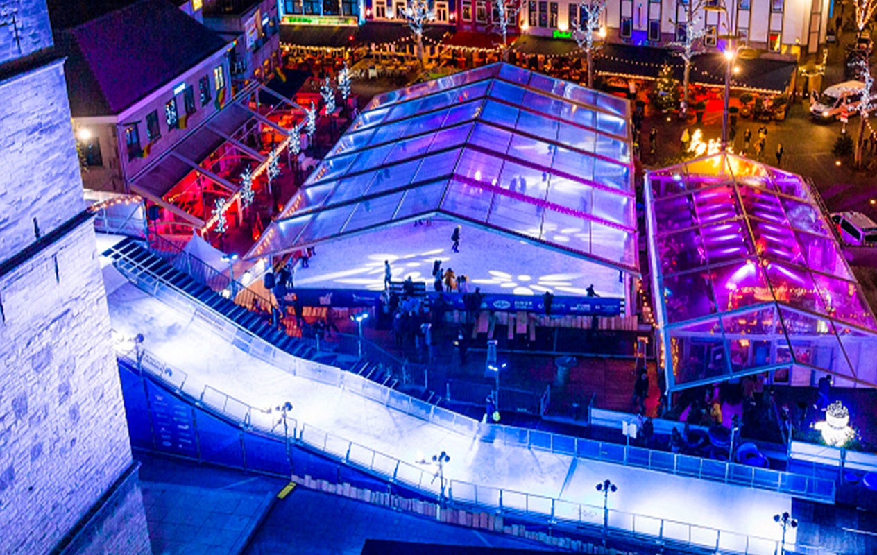 Magic Wintergolf + 2 keer glijden + drankje bij Wintertijd Heerlen