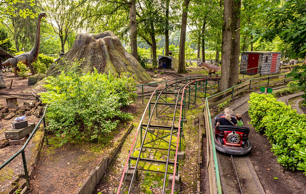 Entreeticket Attractiepark de Waarbeek, incl. onbeperkt eten + drinken