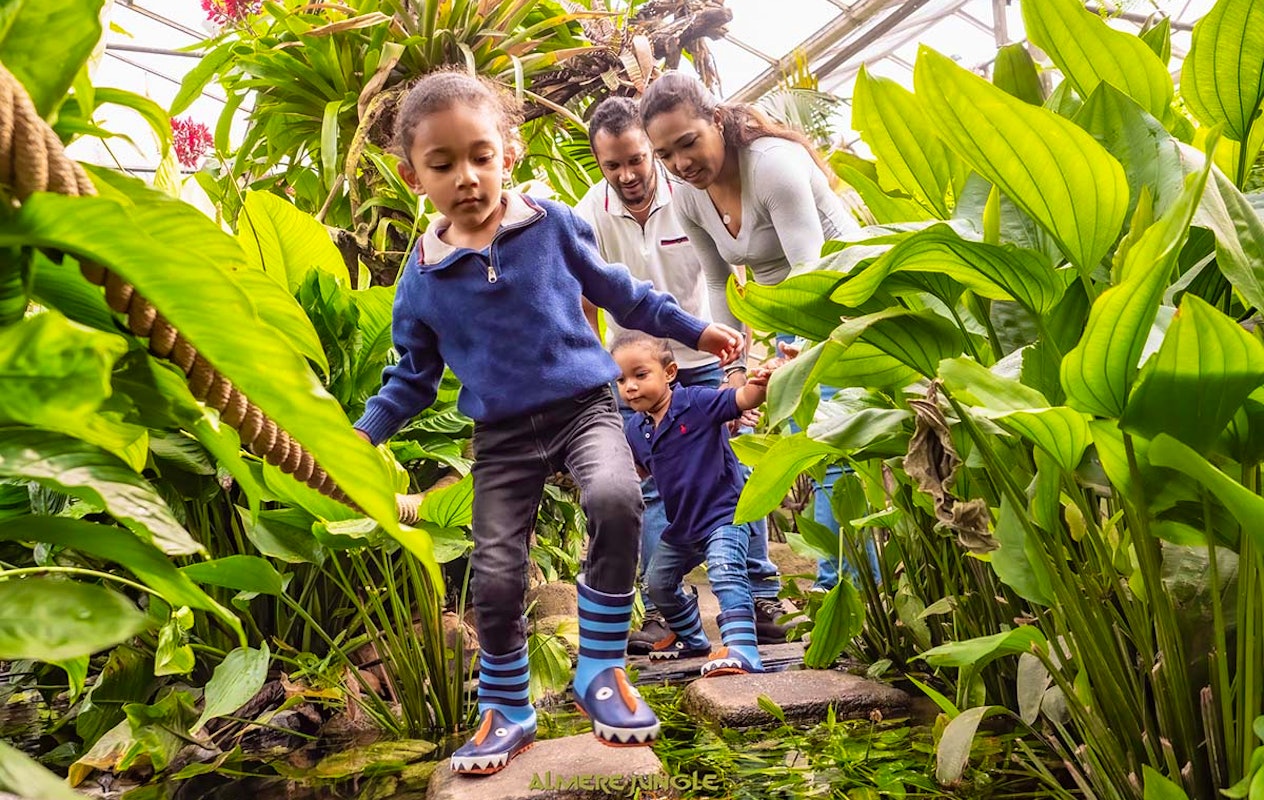 Entreeticket Almere Jungle + hapje en drankje