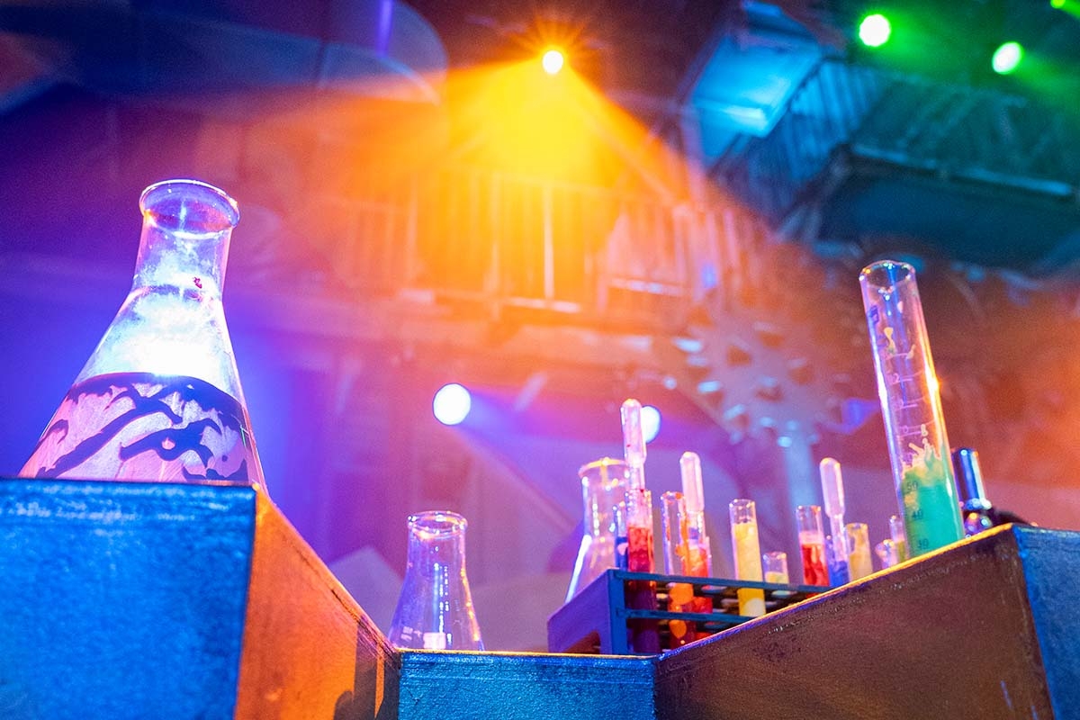 Entreeticket Dino Fabriek op Vliegveld Twente