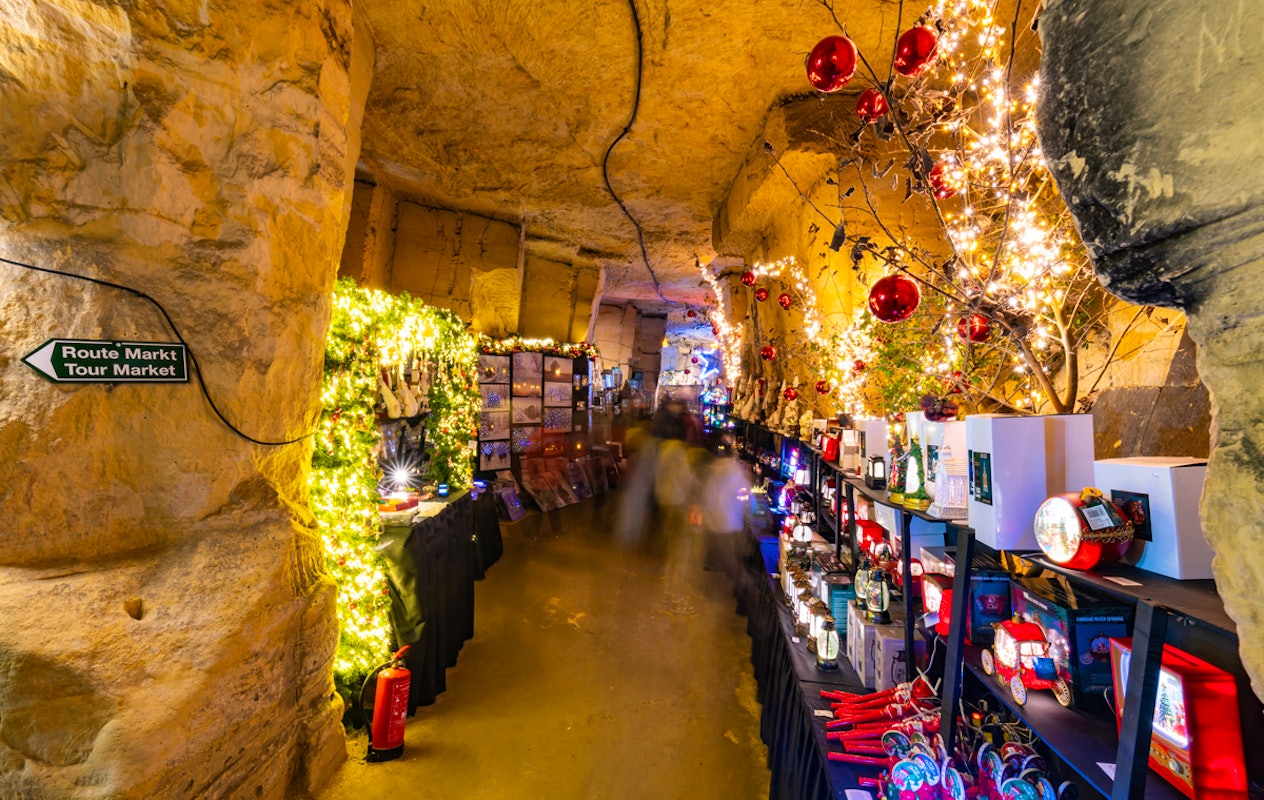 Kerstarrangement in de grotten