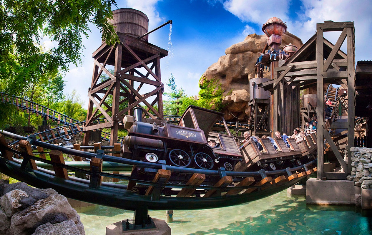 Prachtige gedecoreerde themawerelden, attracties en shows in Phantasialand