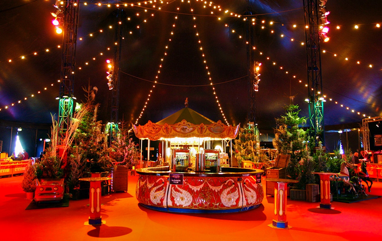 Een familieshow vol acrobatiek, romantiek en humor bij Wintercircus Utrecht