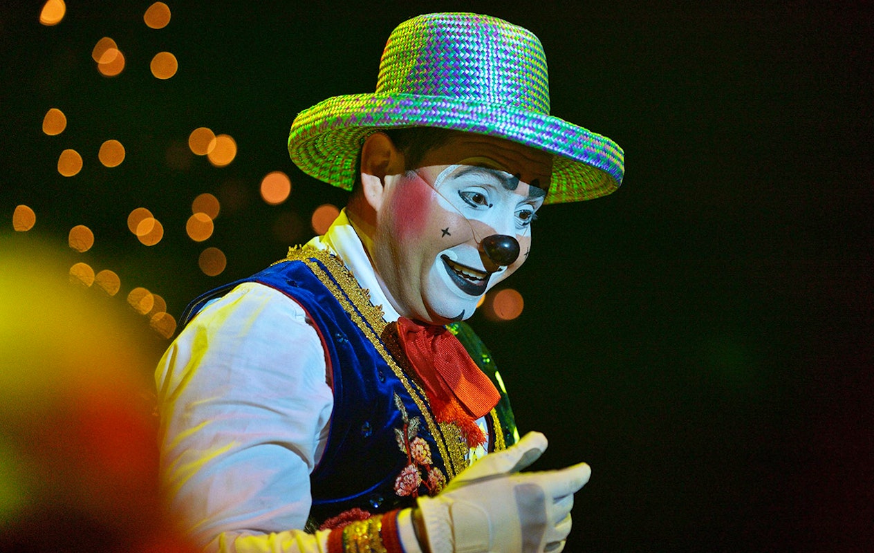 Een familieshow vol acrobatiek, romantiek en humor bij Wintercircus Utrecht