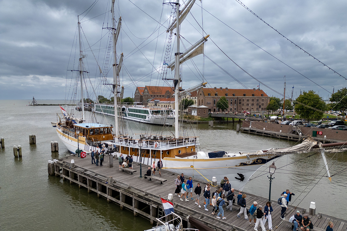 Zeiltocht op De Stedemaeght, inclusief koffie/thee + lunch + snacks