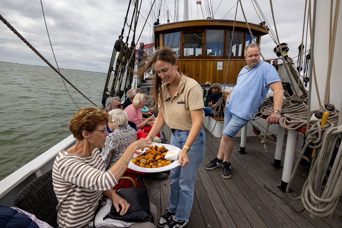 Zeiltocht op De Stedemaeght, inclusief koffie/thee + lunch + snacks