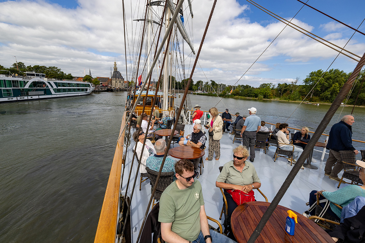 Zeiltocht op De Stedemaeght, inclusief koffie/thee + lunch + snacks
