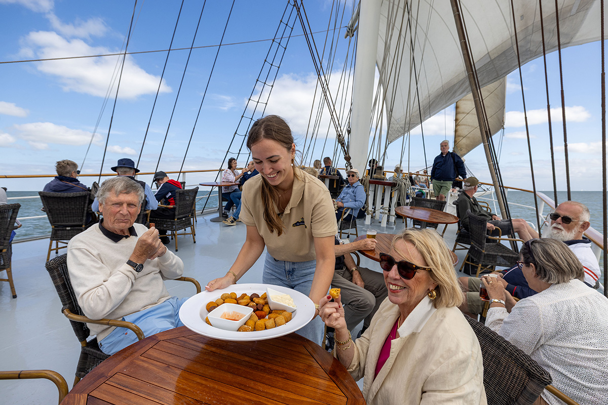 Zeiltocht op De Stedemaeght, inclusief koffie/thee + lunch + snacks