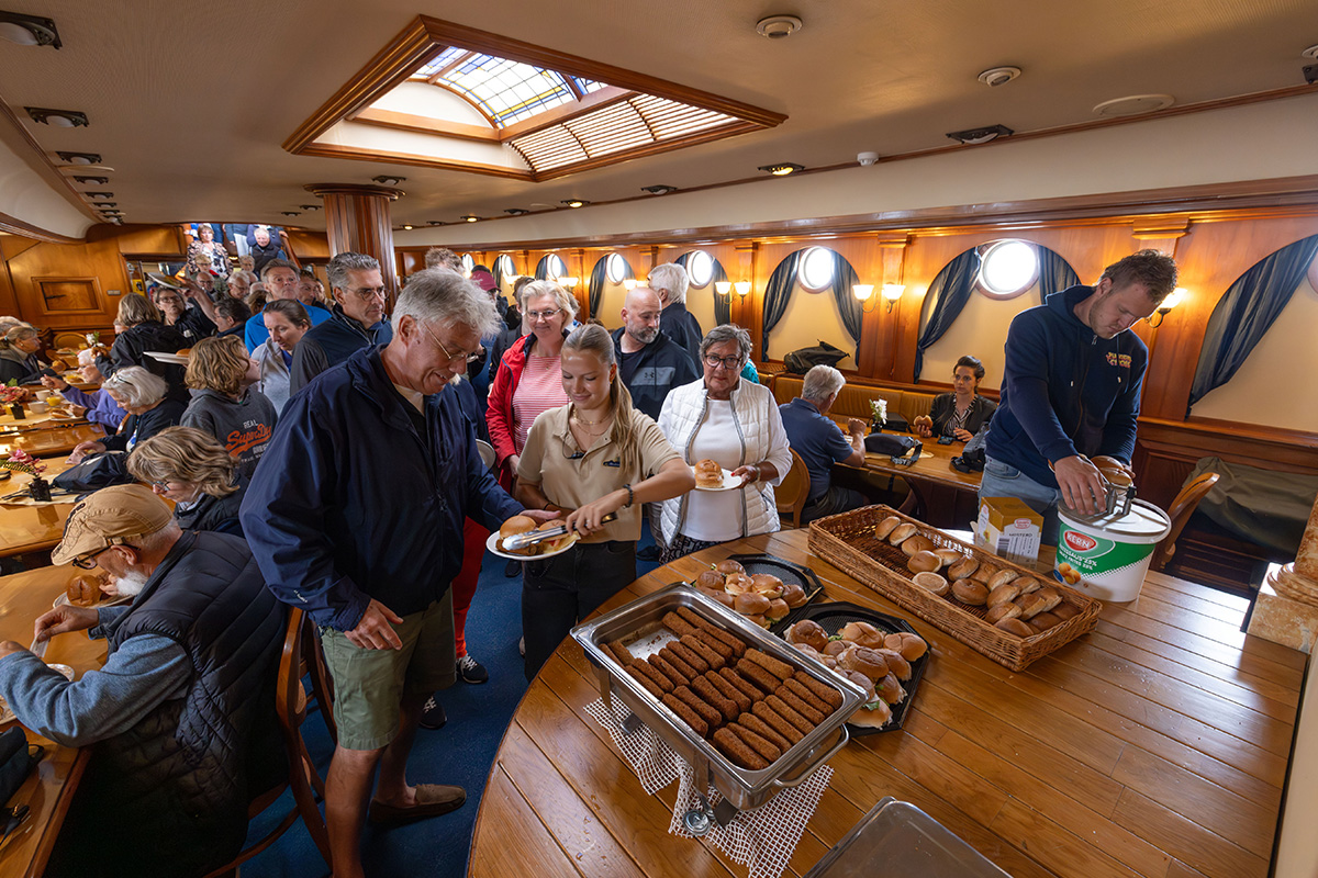 Zeiltocht op De Stedemaeght, inclusief koffie/thee + lunch + snacks