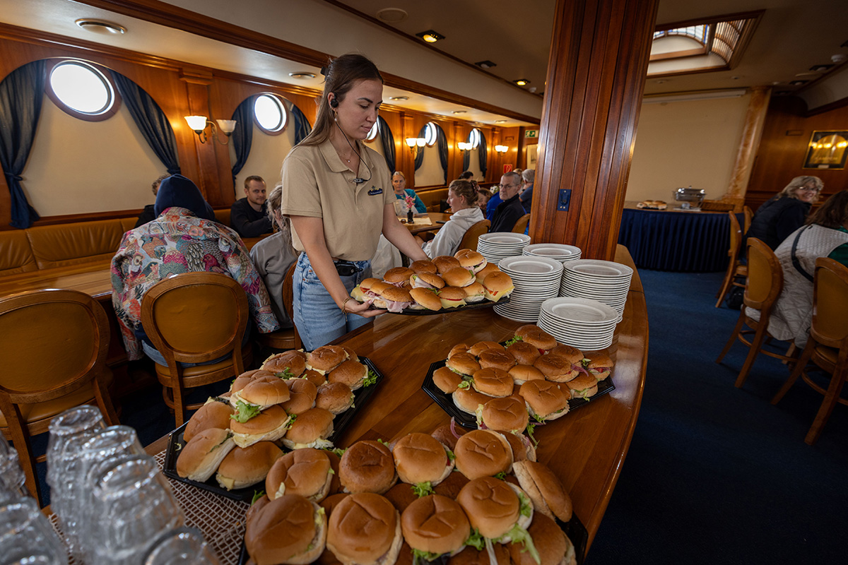 Zeiltocht op De Stedemaeght, inclusief koffie/thee + lunch + snacks