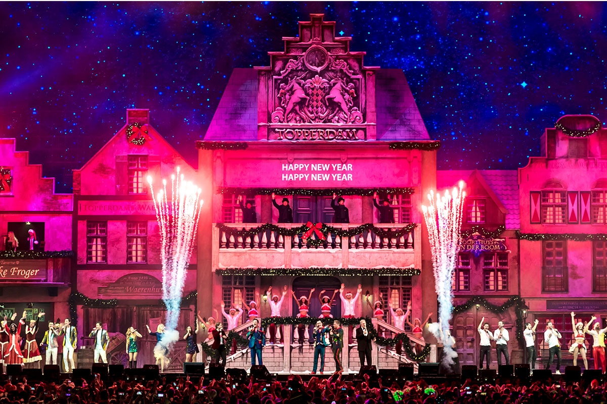 Staanplaats of 2e ring ticket Toppers 'Christmas Party of the Year 2025'