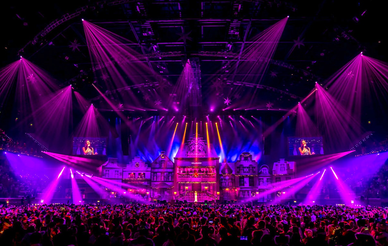 Staanplaats of 2e ring ticket Toppers 'Christmas Party of the Year 2025'