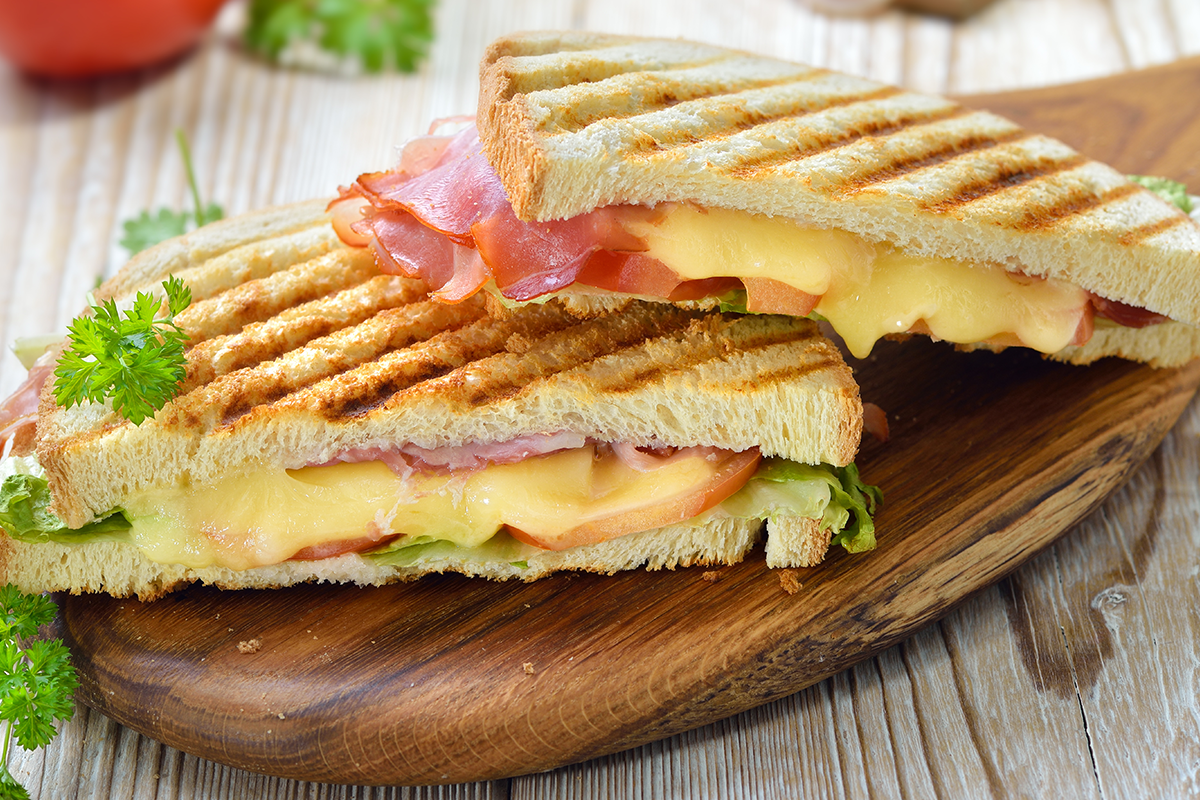 Tosti naar keuze + drankje bij Tasty's  