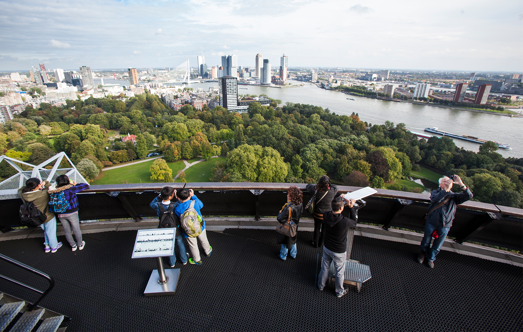 Twee dagen gratis OV en korting op leuke uitjes in Rotterdam