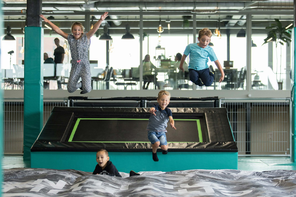1 uur free jumpen bij Samcity