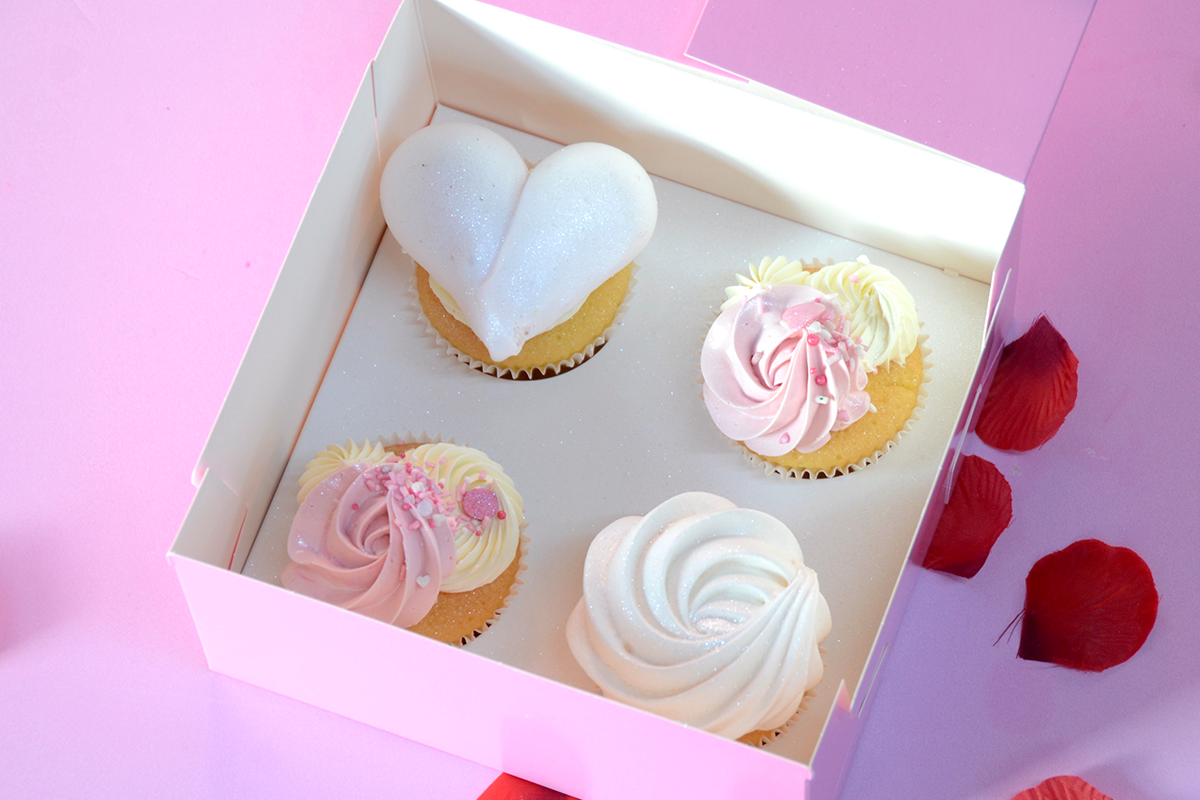 Valentijn giftbox of cupcakes van Zoet! Hoorn