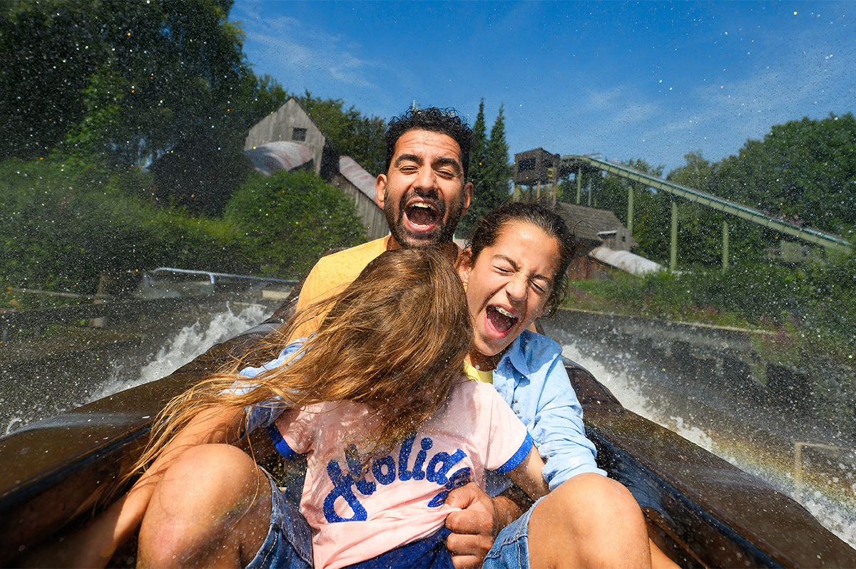 Verblijf in een 4- of 8-persoons bungalow in Walibi Village